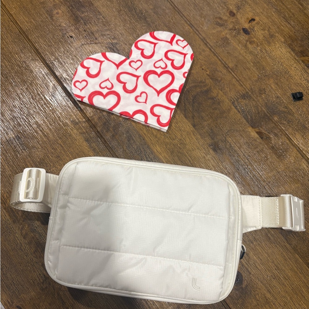 Lole Cream Belt Bag